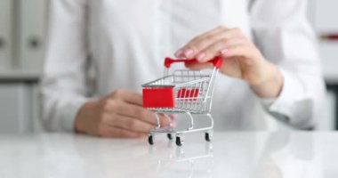 Süpermarketten alışveriş, ticari pazar konsepti