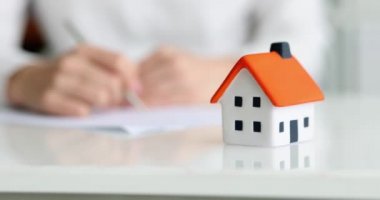 Gayrimenkul sözleşmesi veya ipotek işlemlerine giren müşteri