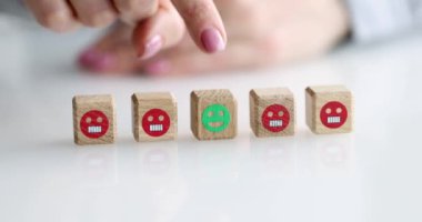 Müşteri olumlu geri bildirim ve geri bildirim seçer