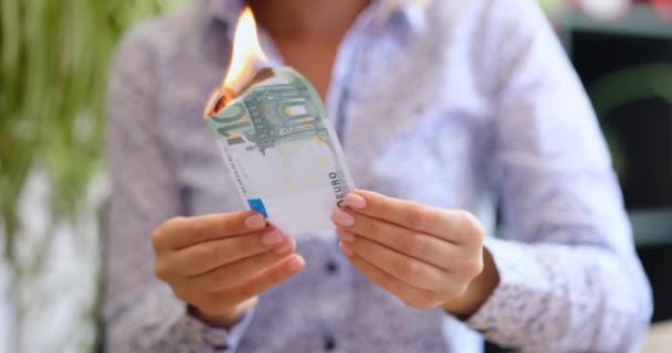 Woman Burns Hundred Euro Banknote Magical Ritual Raise Funds Money — Stockvideo