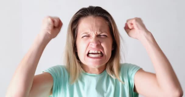 Portret Wściekłej Nerwowej Krzyczącej Kobiety Nienawiść Psychologiczna Koncepcja Załamania Emocjonalnego — Wideo stockowe