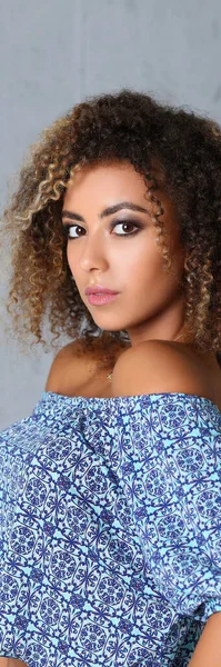 Portrait Pretty Young Woman Curly Hairstyle Posing Professional Studio Girl — Fotografia de Stock