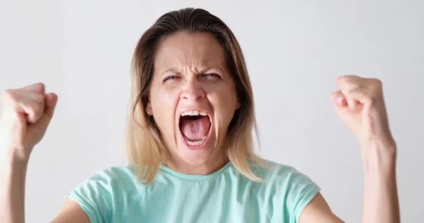 Portrait Beautiful Young Caucasian Woman Screaming Anger Directly Camera Girl — Stock video