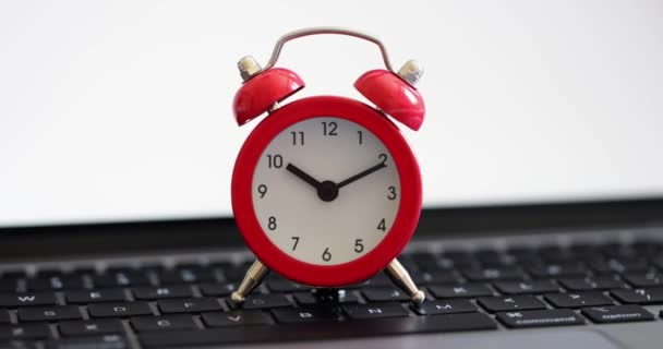 Red Alarm Clock Ten Laptop Keyboard Business Term Timetables Urgency — Stockvideo