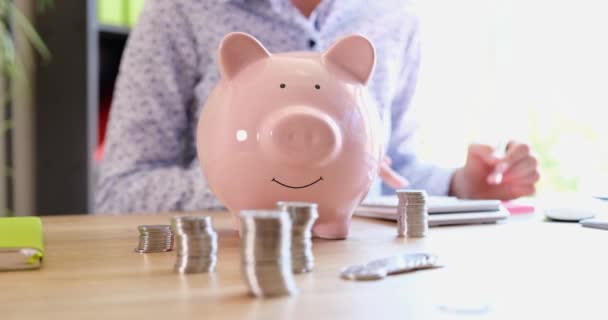 Woman Piggy Bank Planning Growing Savings Strategy Bunch Coins Future — Vídeo de stock