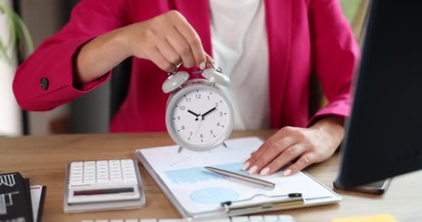 Business Woman Holding Alarm Clock Workplace Time Management Personal Efficiency — Vídeos de Stock