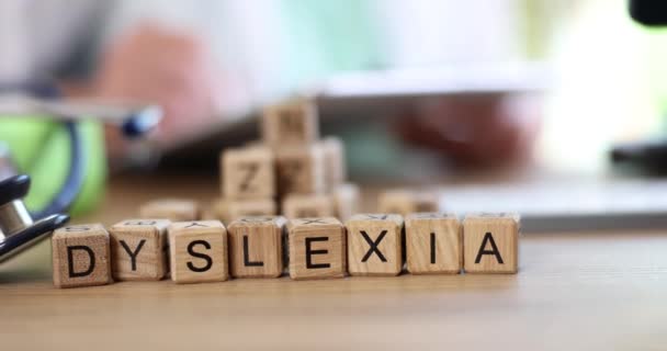 Dyslexie Veroorzaakt Symptomen Diagnose Behandeling Close Dyslexie Ontwikkelingsmechanismen Behandelingsprincipes — Stockvideo