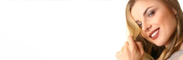 Портрет Красивой Блондинки Макияжем Концепция Вечернего Обучения Макияжу — стоковое фото