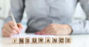 Resmi sigorta sözleşmesi imzalayan kişi. Güvenlik ve hukuki koruma kavramı