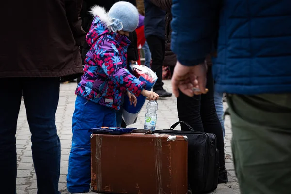 Przemysl Polen Februar 2022 Ukrainische Kinder Nach Dem Überschreiten Der — Stockfoto