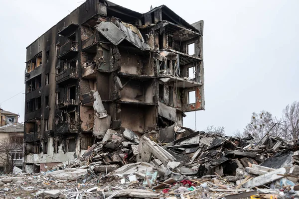 Borodianka, Ukrayna - 6 Nisan 2022: Rus ordusu tarafından bombalandıktan ve işgalden sonra şehir