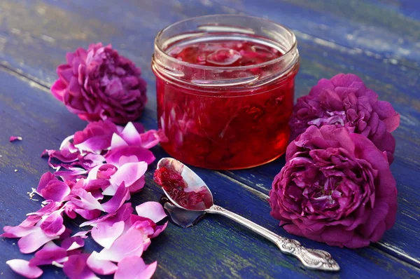 Rose petal jam — Stock Photo, Image