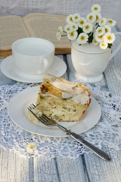 Cheese pie with suluguni cheese Ачма пирог с сыром и творогом — Stock Photo, Image