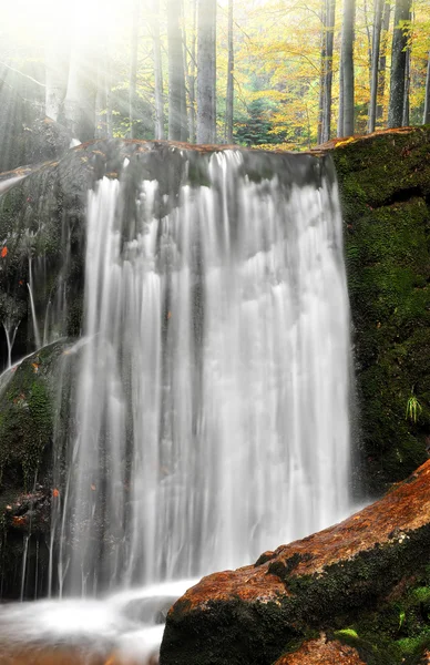 Schöne Wasserfälle — Stockfoto