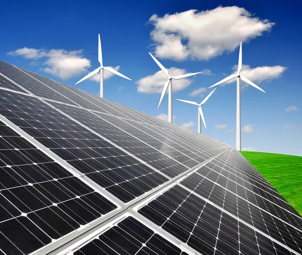 Güneş enerjisi panelleri ve rüzgar türbini