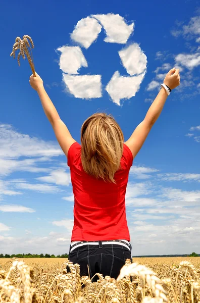 Recycling symbol from clouds — Stock Photo, Image