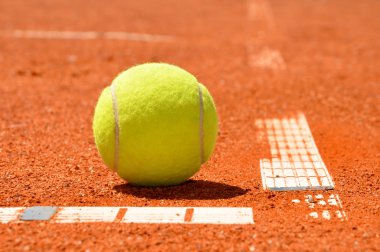Tenis topu
