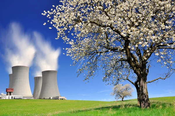 Nuclear power plant — Stock Photo, Image