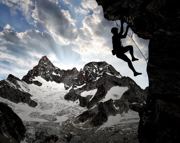 Escaladores en los Alpes Suizos —  Fotos de Stock