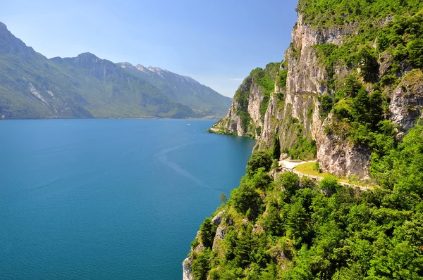 Lago di Garda, найбільше озеро Італійська, Північна Італія — стокове фото