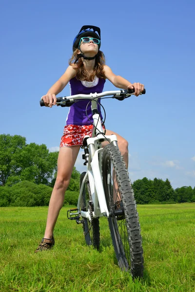 Girl with bike — Stock Photo, Image