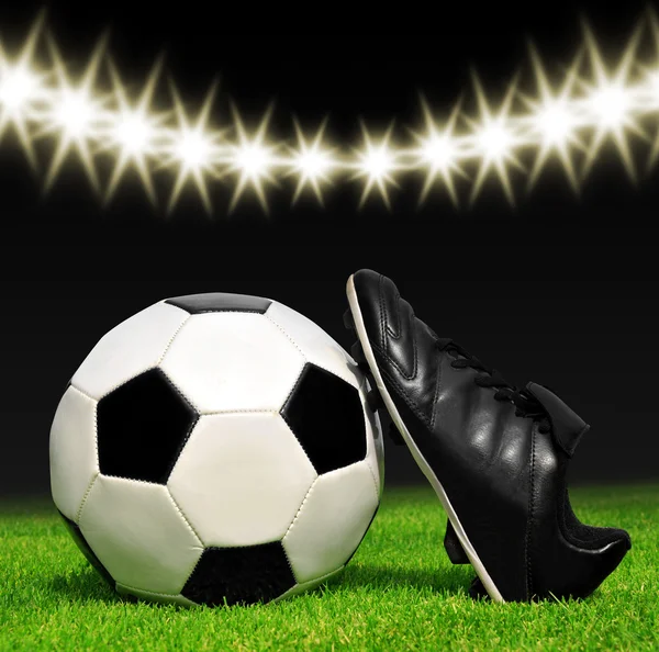 Soccer ball and shoes — Stock Photo, Image