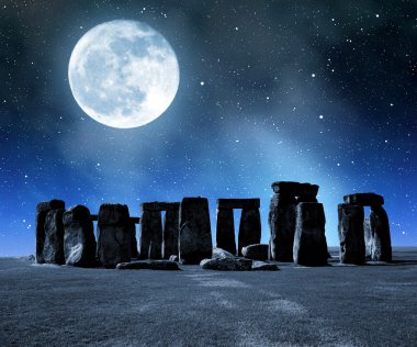 Tarihsel anıt stonehenge gecede