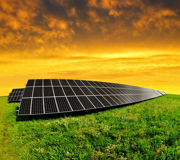 Paneles de energía solar —  Fotos de Stock