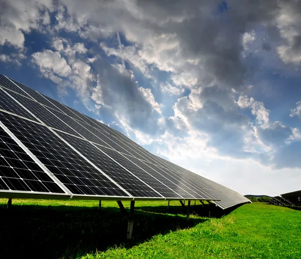 Paneles de energía solar — Foto de Stock