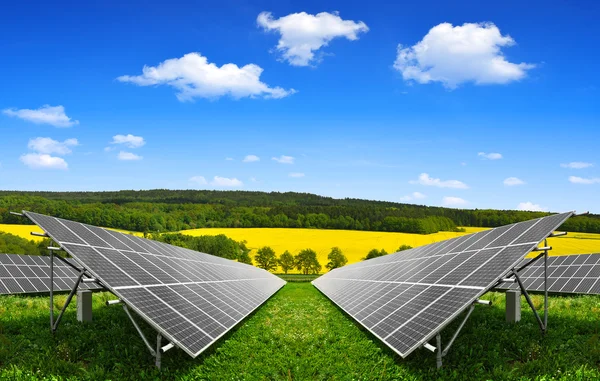 Zonne-energie panelen — Stockfoto