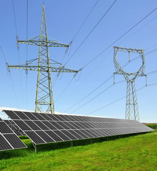 Paneles de energía solar — Foto de Stock