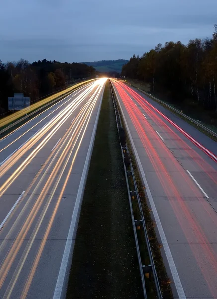 Highway bij nacht — Stockfoto