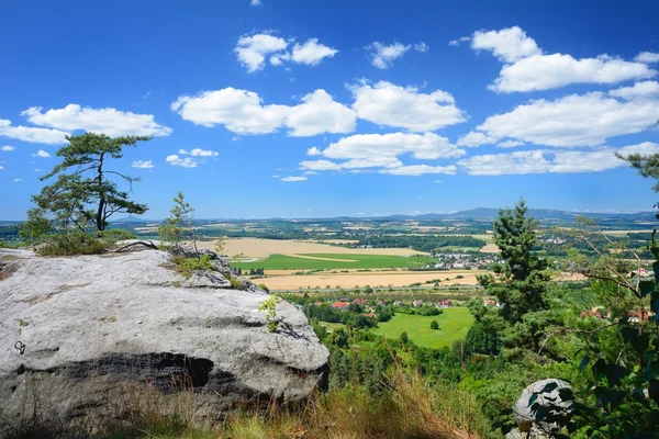 Vue depuis les rochers — Photo