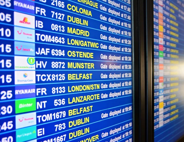 Departures board — Stock Photo, Image