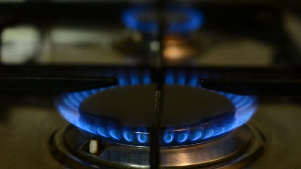 Kitchen stove fire — Stock Video