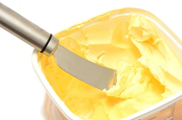 Nahaufnahme Der Schüssel Margarine Mit Dem Messer — Stockfoto