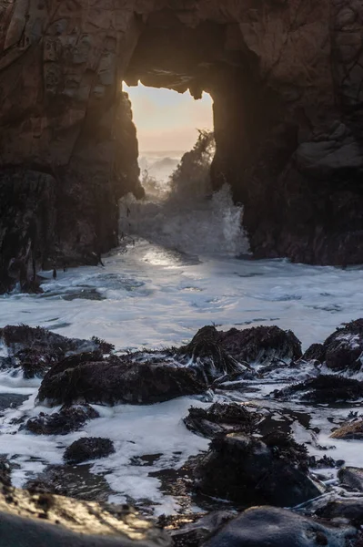 Tramonto a Pfeiffer Beach — Foto Stock