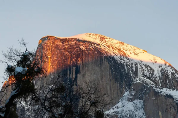 Letztes Sonnenlicht im Yosemite — Stockfoto