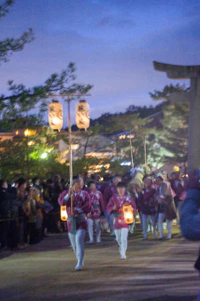 Chinkasai Fire Festival ve svatyni Itsukushima — Stock fotografie