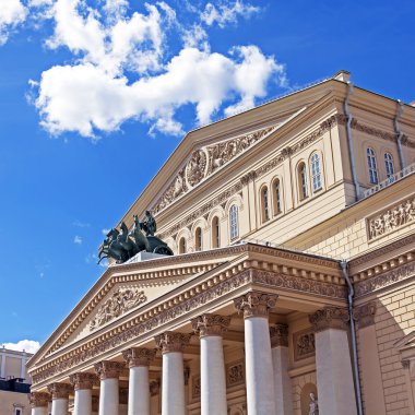 Moskova. Bolşoy Tiyatrosu binasının mimari detay