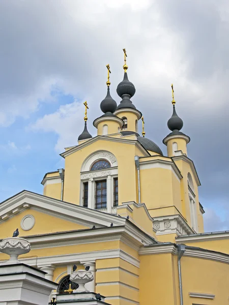 Moskau, Kirche der Fürbitte im Dorf der roten — Stockfoto