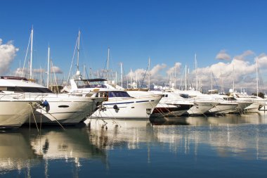 Ekim 2013 yılında cote d'azur, Fransa. gemilerle bağlantı Antibes eski Fransız şehir