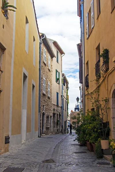 France, Cote d'Azur. Typical architectural details of the old French town of Antibes — Stock Photo, Image