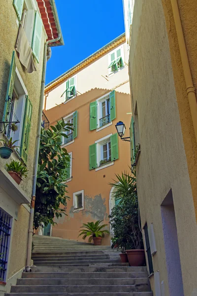 Francie, Azurové pobřeží, villefranche. Typická architektura. — Stock fotografie