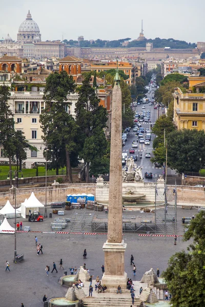 Roma, Italia. Vista de la Piazza del Popolo, desde un punto alto — Foto de Stock