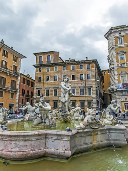 Rome, Włochy. Słynna fontanna w piazza navona — Zdjęcie stockowe