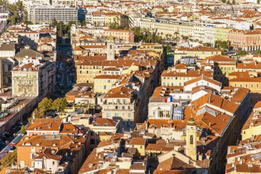 Fransa, güzel. hill chateau şehir görünümü