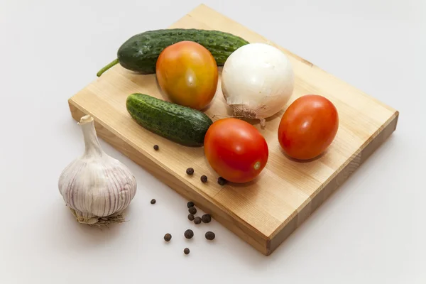 Свежие овощи для салата — стоковое фото