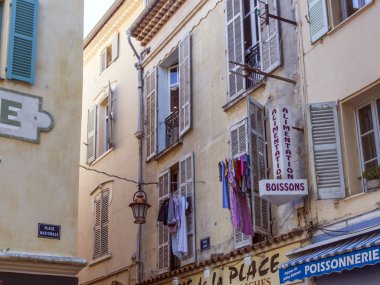 Fransa, antibes, Ekim 2013. şehir bina tipik mimari detaylar