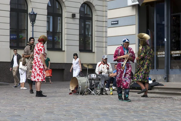 Riga, Letonia. Conciertos de buskers — Foto de Stock